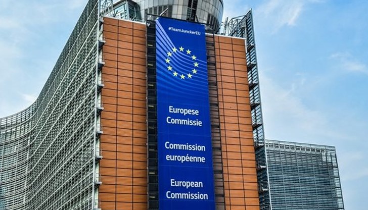 Фирма спечели договор за доставка на мебели на стойност 151 хиляди евро с невярна информация