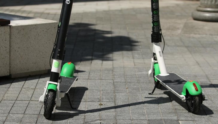 Адриан Ница от Пятра Нямц нареди отмяна на споразумението с компанията за отдаване на скутери под наем Адриан Ница от Пятра Нямц нареди отмяна на споразумението с компанията за отдаване на скутери под наем