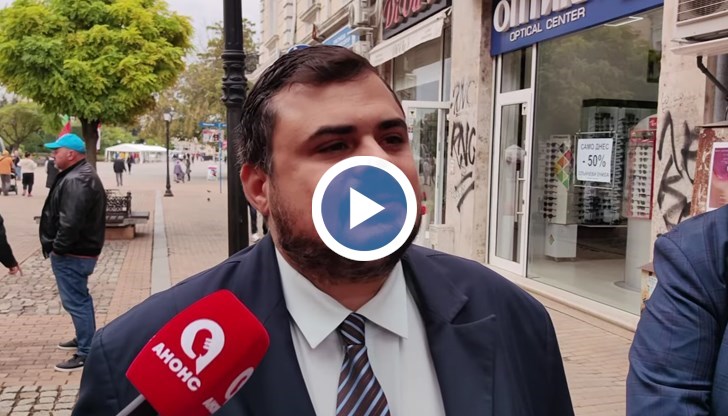 Ремонтите в учебните заведения са необходими въпреки временните неудобства, заяви той в Русе