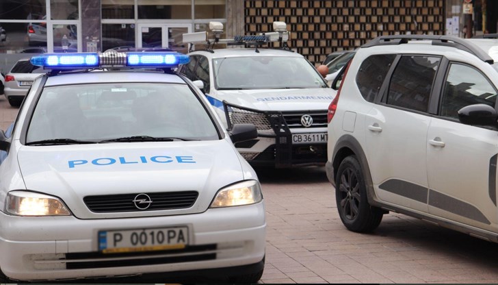 Задържаните са на възраст между 33 и 45 години, един от тях е шофирал след употреба на канабис