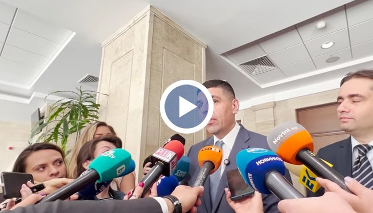 Съпредседателят на "Да, България" коментира думите за дясноцентристка кандидатура за президент