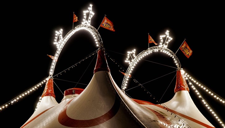 Много от зрителите са напуснали събитието в шок /Снимката е илюстративна/ Много от зрителите са напуснали събитието в шок /Снимката е илюстративна/