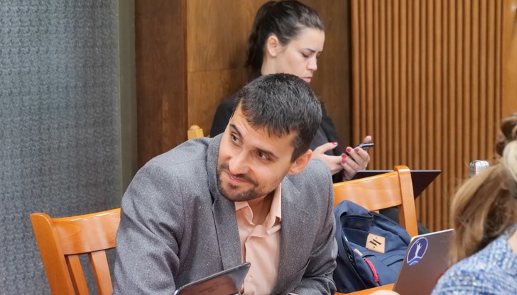 Общинският съветник разкри груби нарушения при обществената поръчка Общинският съветник разкри груби нарушения при обществената поръчка