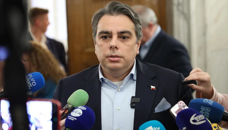 Лидерът на "Продължаваме промяната" коментира ареста на кмета на Варна и нападението срещу шефа на полицията в Русе