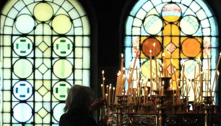 Църквата почита света Ефросиния Александрийска и свети Сергий Радонежки