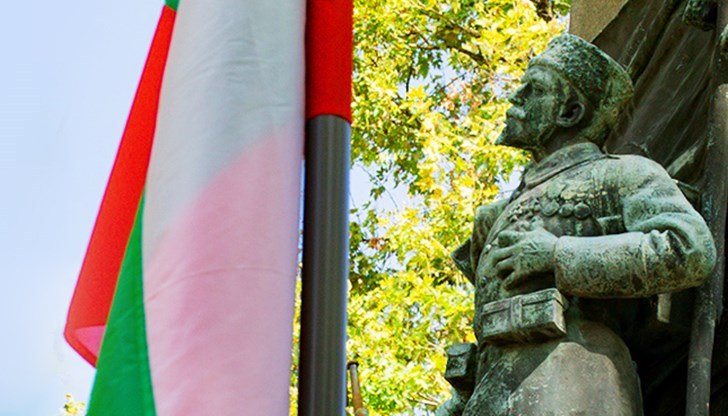 Празничната програма включва церемония, изложба и специални събития в града и село Сандрово