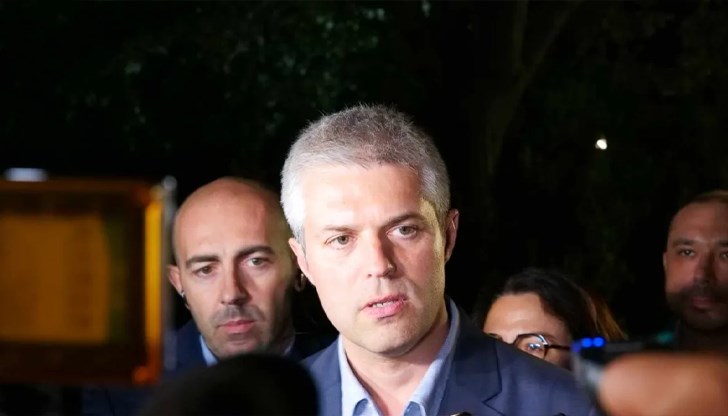 Обвиненият в корупция варненски кмет говори пред Политико, призовавайки за по-силен натиск от ЕС върху българското правителство Обвиненият в корупция варненски кмет говори пред Политико, призовавайки за по-силен натиск от ЕС върху българското правителство