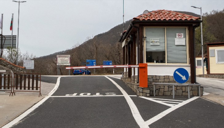 Поради ремонтни дейности на гръцка територия водачите трябва да използват маршрута през Маказа Поради ремонтни дейности на гръцка територия водачите трябва да използват маршрута през Маказа