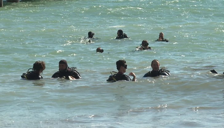 Екоакцията на "Приятели на Морето" извади множество отпадъци въпреки бурното море