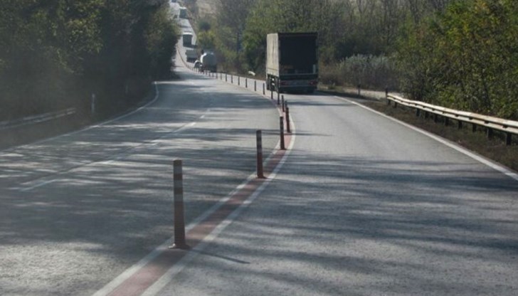 Шофьорите се контролират в две отсечки между Обретеник и Тръстеник, и от Тръстеник до местността Одяланик