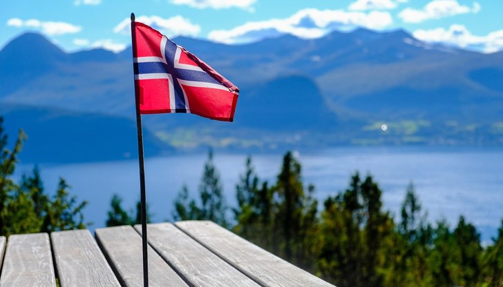 Почти половината избиратели вече са дали своя глас предварително Почти половината избиратели вече са дали своя глас предварително