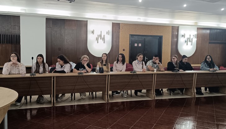 Пет отбора гимназисти ще изучават устойчиви туристически практики под ръководството на изявени специалисти