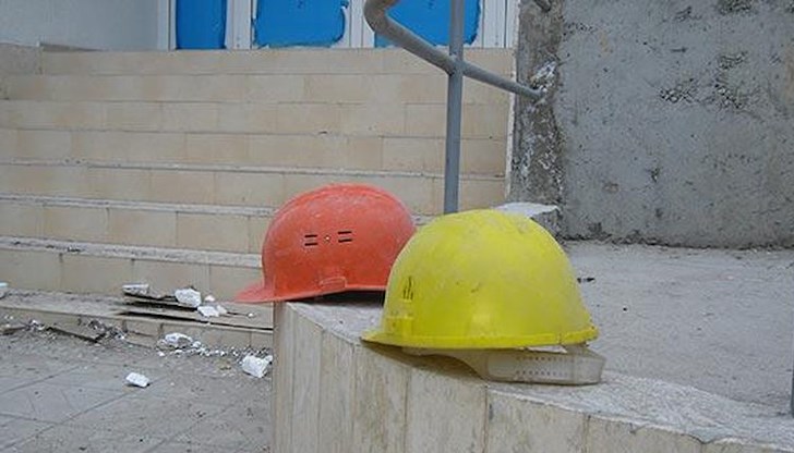 Инспекцията по труда проверява благоевградска фирма след тежката трудова злополука в село Горна Кремена