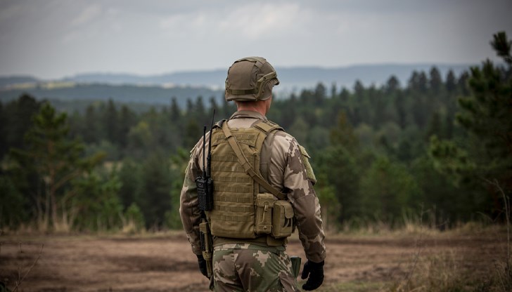 Стоян Таслаков алармира за български гражданин, изпратен на фронтовата линия въпреки увреждане на ръката