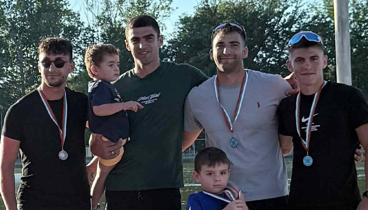 Вилиян Бъчваров и Габриела Дончева сред отличените състезатели от русенския клуб Вилиян Бъчваров и Габриела Дончева сред отличените състезатели от русенския клуб