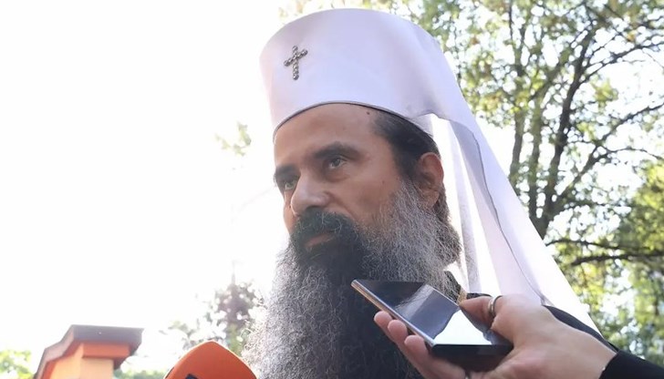 Патриархът отслужи света литургия в храм "Рождество Богородично" в столичния квартал "Лагера"