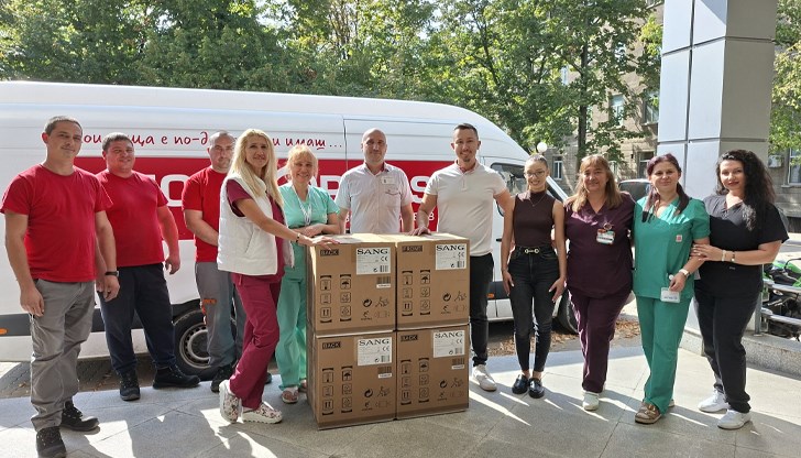 Младоженци превърнаха сватбата си в дарителска кампания за русенското родилно Младоженци превърнаха сватбата си в дарителска кампания за русенското родилно