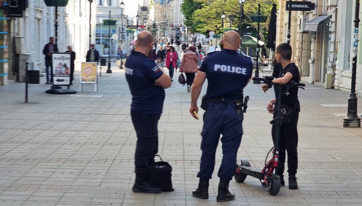 Новите правила влязоха в сила, но повечето водачи ги пренебрегват масово