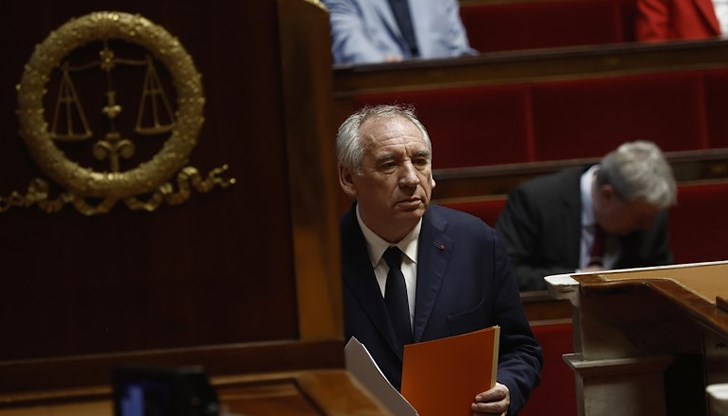 Франсоа Байру иска вот на доверие днес в парламента