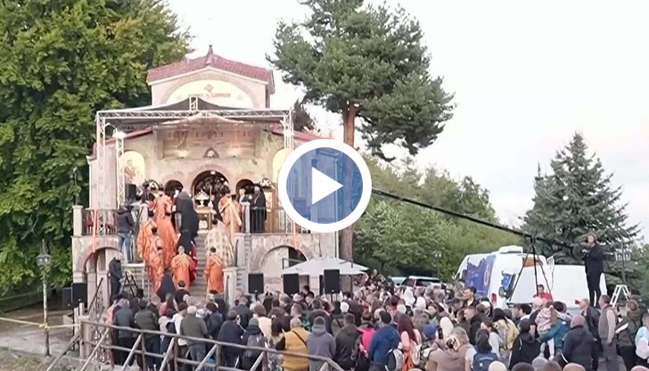 Родопската светиня привлича поклонници от цялата страна за един от 12-те големи християнски празници