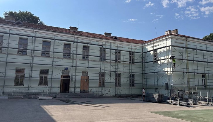 Директорът на РУО Русе: Досега не е имало такова масово отписване на ученици Директорът на РУО Русе: Досега не е имало такова масово отписване на ученици