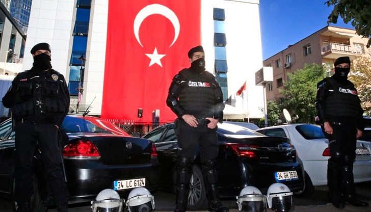 Операцията е проведена в няколко окръга, съобщи вътрешният министър Али Йерликая