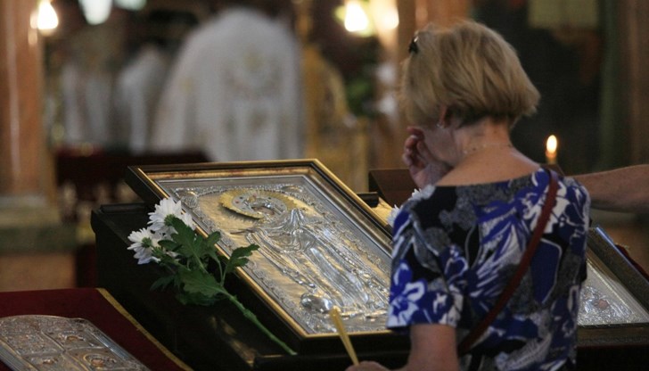 Според преданието Мария била отгледана в Йерусалимския храм от тригодишна възраст