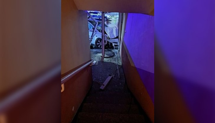 Катастрофата се е разминала само с материални щети