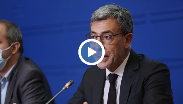 Политическите сили не поставят цели отвъд хоризонта на следващите избори, заяви бившият вицепремиер