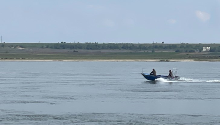 Български и румънски власти обединиха усилия срещу незаконния риболов