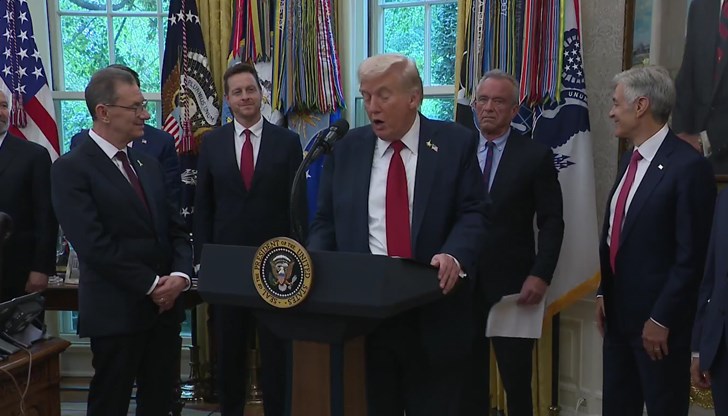 Американският президент разкритикува бавното производство на военно оборудване и обеща ускоряване на продажбите в чужбина