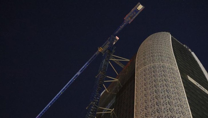 Тийнейджърите се качили на строеж на "Цариградско шосе" за опасно селфи