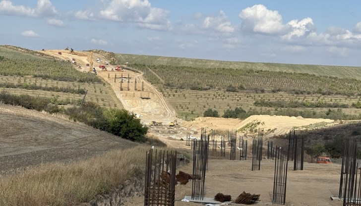 Строежът на участъка от магистралата "Русе - Велико Търново" трябва да бъде завършен до средата на 2028 година