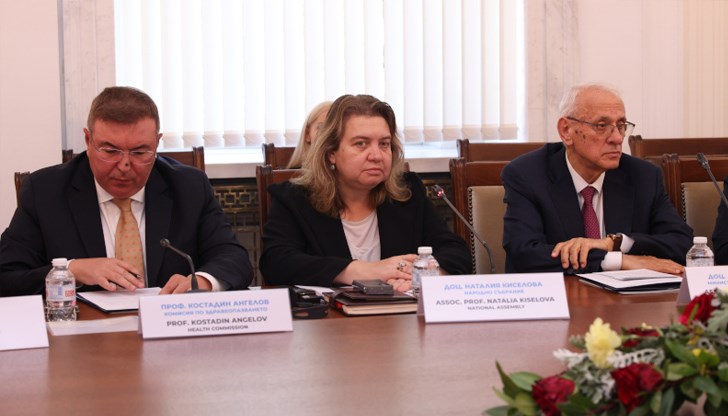 Кръгла маса в парламента обсъди застрашителните данни за българското здраве