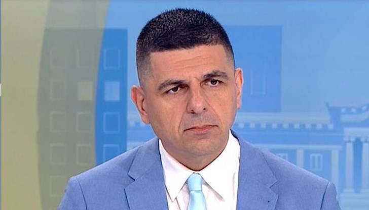 Съпредседателят на ПП-ДБ заяви, че България има трима премиери - Желязков, Борисов и Пеевски