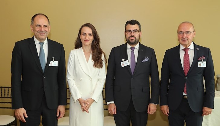 Външният министър участва в среща на балканските държави от ЕС в Ню Йорк