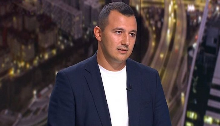 Депутатът от БСП осъди "хулиганските прояви" в Русе, но отхвърли искания за оставка на Митов Депутатът от БСП осъди "хулиганските прояви" в Русе, но отхвърли искания за оставка на Митов