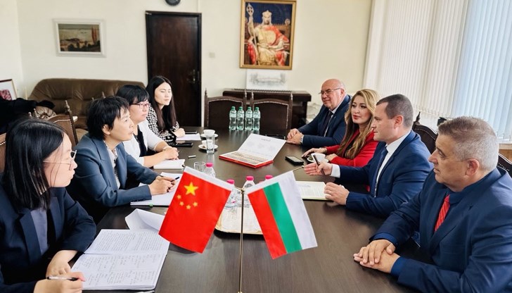 Фокусът на срещата бе върху икономическо и културно сътрудничество, побратимяване и бъдещи съвместни инициативи