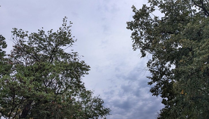 След топлото начало на седмицата идват дъждове и захлаждане през почивните дни