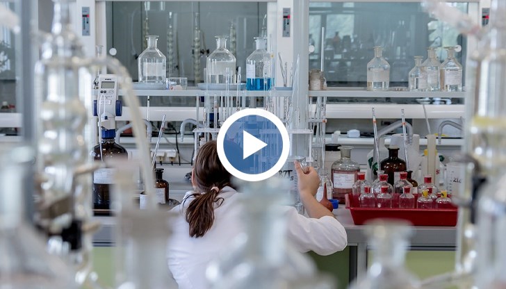 Екипът на професор Антон Тончев работи върху революционно приложение на стволови клетки при гръбначно-мозъчни травми