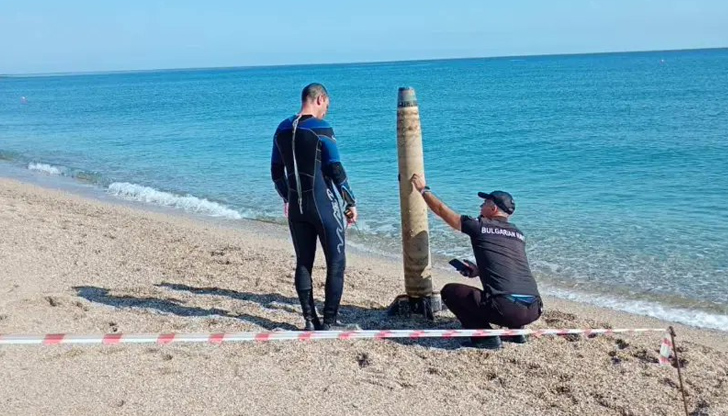 Според очевидци боеприпасът е бил празен и без взривно веществоБоен