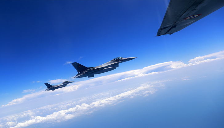 Руският Ил-20М е летял в международното въздушно пространство без полетен