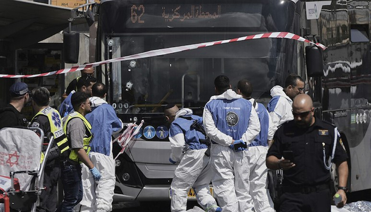 Петима души са убити при стрелбатаПетима души загинаха, а над