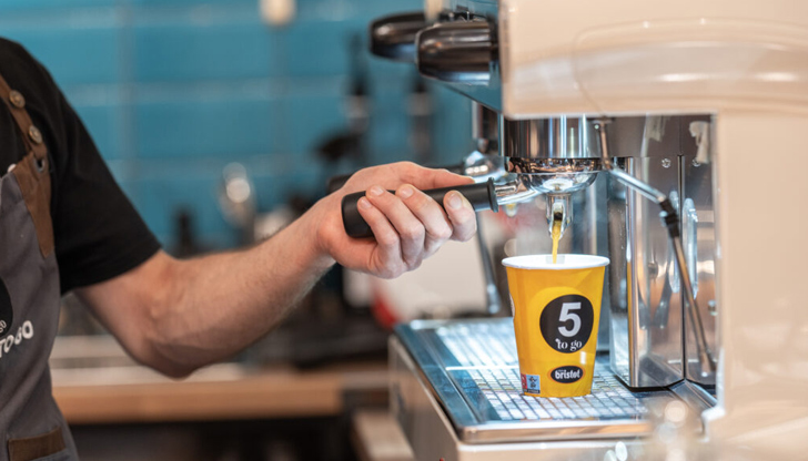 Най-голямата кафе верига в Източна Европа започва експанзия у насРумънската