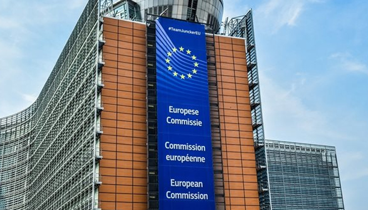 Фирма спечели договор за доставка на мебели на стойност 151