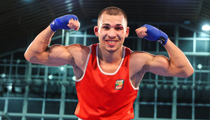 Радослав Росенов победи азера Гасимзаде и е на две победи