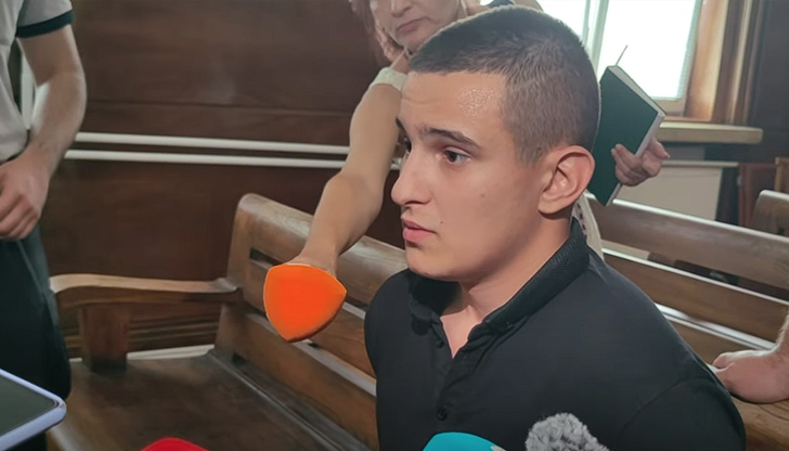 Според младежите, Кожухаров се представил като полицай едва след сбиванетоКирил