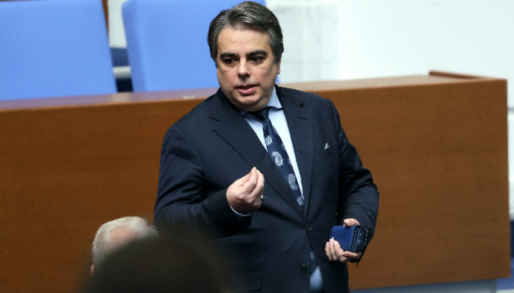 Законопроектът позволява получаване на заплата и пълно обезщетение едновременноДепутати от