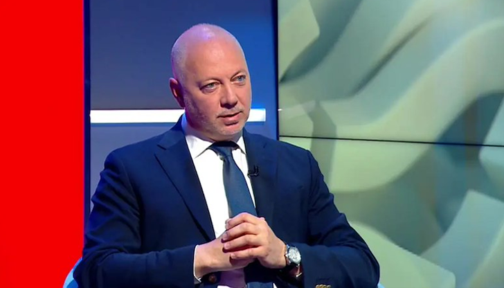 Премиерът обясни, че съпругата му притежава само 30% от дружеството,