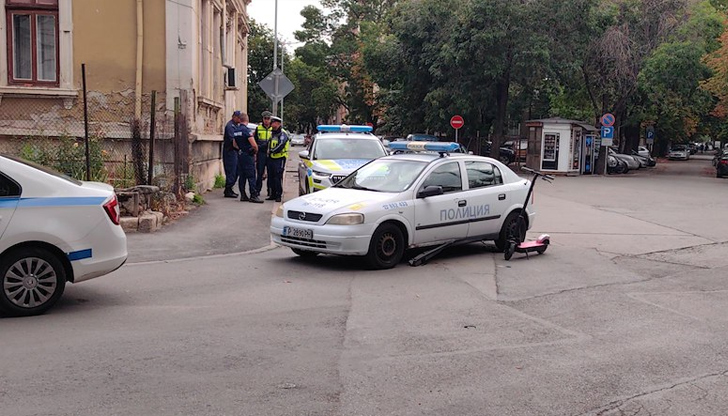 Инцидентът е станал пред Първо РУДве деца с тротинетка се